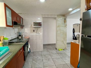 Departamento en Bretaña 3 recámaras. Amplio y Luminoso en Primer Piso