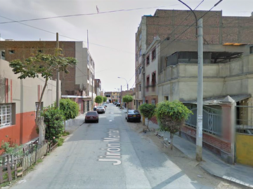 Excelente Terreno en Esquina con zonificación RDM hasta 7 pisos $477,400 A.T. 341 mt.