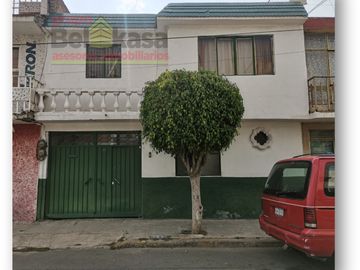 Venta de casa en Col. Jardines de Guadalupe