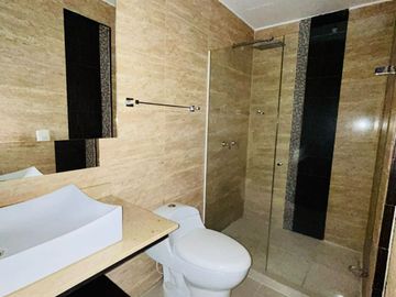 VENTA APARTAMENTO MENGA