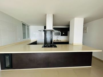 VENTA APARTAMENTO MENGA