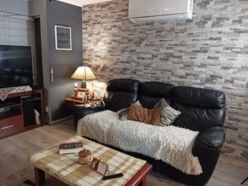 Acogedora Casa de 4D-3B-2E en Villa Jardines de Santa María, Maipú.