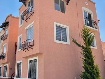 DEPARTAMENTO EN VENTA FRACCIONAMIENTO, REAL NAVARRA.