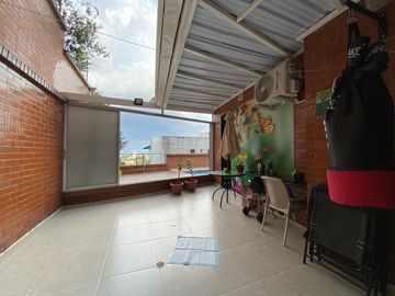 VENTA APARTAMENTO MENGA