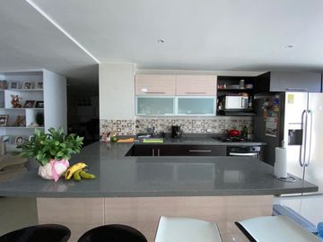 VENTA APARTAMENTO MENGA