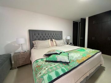 VENTA APARTAMENTO MENGA