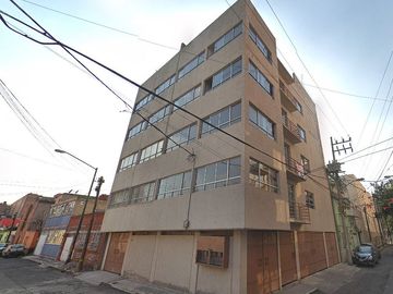 VENTA DE AMPLIO DPTO EN TELESFORO BRIONES, COL. SN SIMÓNT TOLNAHUAC, CUAUHTEMOC, CDMX