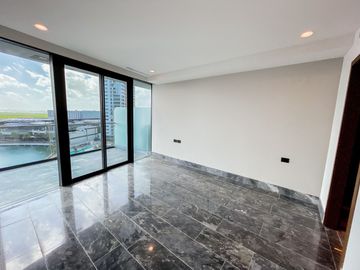 ÚNICO DEPARTAMENTO CON LA MEJOR VISTA DE SHARK TOWER, LADO FRONTAL AL MAR Y CANALES, PRECIO DE OPORTUNIDAD