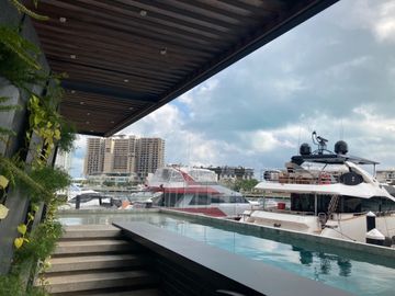 ÚNICO DEPARTAMENTO CON LA MEJOR VISTA DE SHARK TOWER, LADO FRONTAL AL MAR Y CANALES, PRECIO DE OPORTUNIDAD