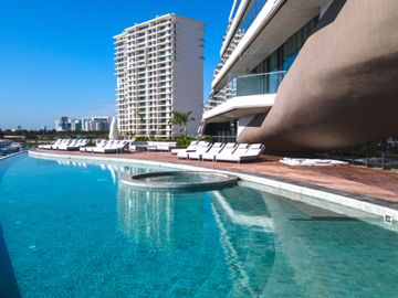 ÚNICO DEPARTAMENTO CON LA MEJOR VISTA DE SHARK TOWER, LADO FRONTAL AL MAR Y CANALES, PRECIO DE OPORTUNIDAD