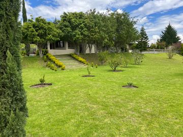 GUAYLLABAMBA CASA QUINTA DE VENTA