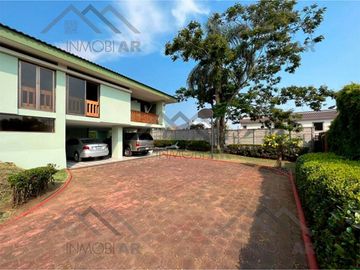 CASA EN VENTA EN FORTÍN, VERACRUZ COL. ENCINOS