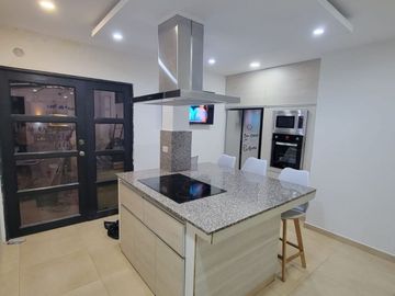 En Venta Lujosa y Moderna Casa full amoblada en Ciudad Celeste, nuevas etapas, Samborondon