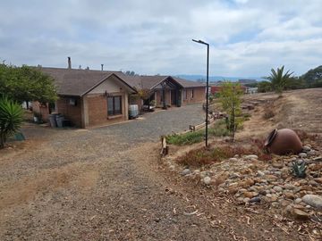 Calle Alegre, casa en condominio