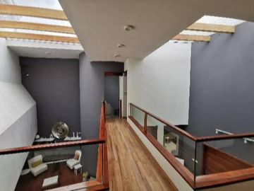Casa amplia y elegante en Fracc Residencial del Lago