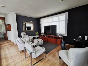 Casa amplia y elegante en Fracc Residencial del Lago