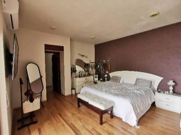 Casa amplia y elegante en Fracc Residencial del Lago