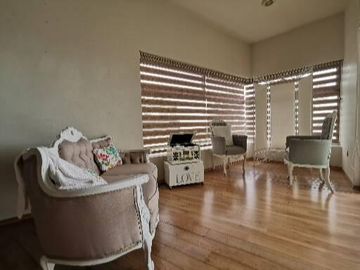 Casa amplia y elegante en Fracc Residencial del Lago