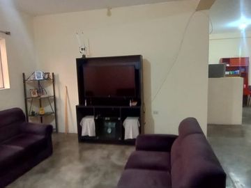 SE VENDE AMPLIA CASA DE 300 m²  CERCA AL MERCADO 3 REGIONES PUENTE PIEDRA