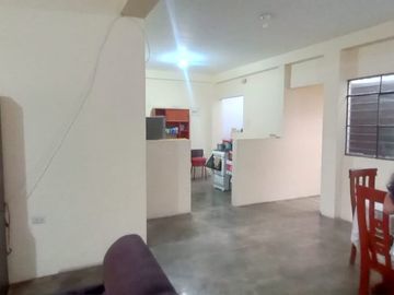 SE VENDE AMPLIA CASA DE 300 m²  CERCA AL MERCADO 3 REGIONES PUENTE PIEDRA