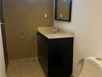 CUMBRES DEL LAGO JURIQUILLA EXCELENTE CASA CON 340 M2 CONSTRUCCION 3 RECAMARAS 3 GARAGES JARDIN