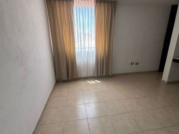 CUMBRES DEL LAGO JURIQUILLA EXCELENTE CASA CON 340 M2 CONSTRUCCION 3 RECAMARAS 3 GARAGES JARDIN