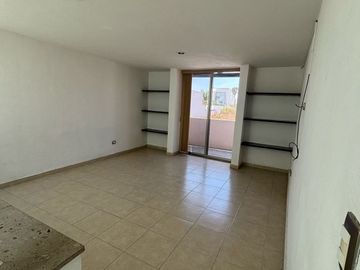 CUMBRES DEL LAGO JURIQUILLA EXCELENTE CASA CON 340 M2 CONSTRUCCION 3 RECAMARAS 3 GARAGES JARDIN