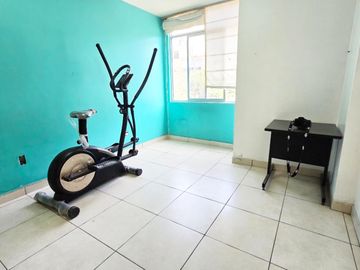 Venta Casa Para Vivienda en Inversion de 3 Pisos en Surco, Encalada, Primavera