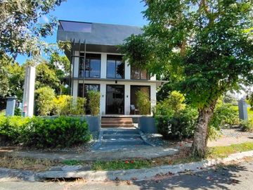 For Sale:  House and Lot in Sandari Batulao