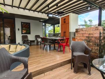 For Sale:  House and Lot in Sandari Batulao
