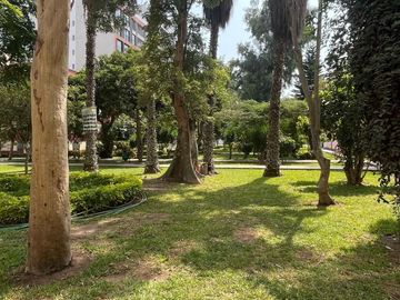 VENDO MODERNO Y FUNCIONAL DEPARTAMENTO EN SURQUILLO
