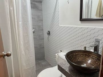 VENDO MODERNO Y FUNCIONAL DEPARTAMENTO EN SURQUILLO