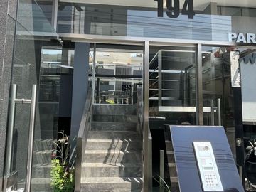 VENDO MODERNO Y FUNCIONAL DEPARTAMENTO EN SURQUILLO