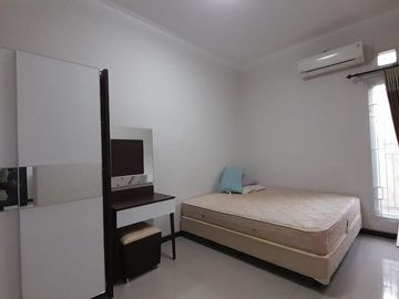Rumah Sukolilo Mulia, Strategis, Siap Huni, Full Furnish