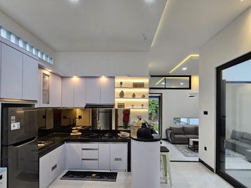 Rumah Ready Baru Full Furnish Ngaglik Sleman Yogyakarta, Murah Jual Dijual