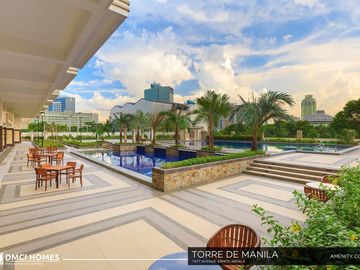 Nice View 1 Bedroom Condo with Parking in Torre De Manila near Luneta Park and Makati