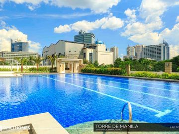 Nice View 1 Bedroom Condo with Parking in Torre De Manila near Luneta Park and Makati