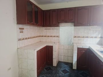 Alquiler De Bonito Departamento De 100 M² Con Cochera – Villa María Del Triunfo (Salvador Allende)