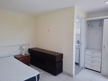 Alquiler De Departamento En Miraflores- Amoblado – Zona Óvalo Higuereta