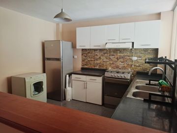 Alquiler De Departamento En Miraflores- Amoblado – Zona Óvalo Higuereta