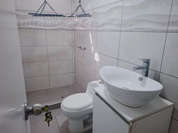 Alquiler De Departamento En Miraflores- Amoblado – Zona Óvalo Higuereta
