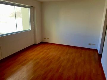 Alquiler de acogedor departamento de 120m2 en Miraflores