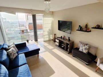 Venta de Departamento TRIPLEX en Casuarinas Sur-Santiago de Surco con Balcón, de 3 Dormitorios y 2 cocheras