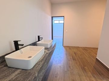 Casa en VENTA, Valle Alto