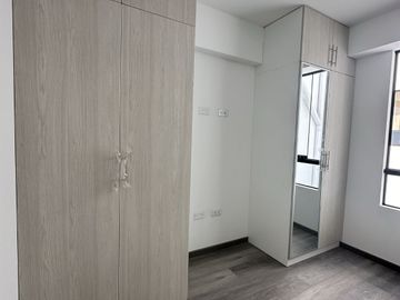 Venta Departamento DUPLEX San Juan de Miraflores de 3 Dormitorios, Terraza y Estacionamiento