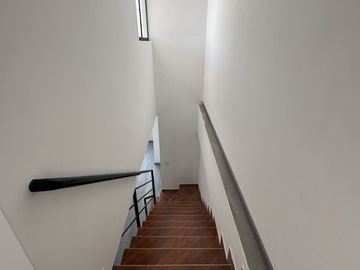 Venta Departamento DUPLEX San Juan de Miraflores de 3 Dormitorios, Terraza y Estacionamiento