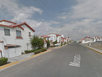 CASA DE RECUPERACIÓN BANCARIA EN PRIV JUGLARES, FRACC. VILLA DEL REAL, TECAMAC, EDO MEX. ¡NO SE ACEPTAN CRÉDITOS!