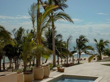 Departamentos de máximo lujo frente al mar en Playa del Carmen. Exclusividad en residencial privado.