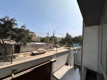 Venta de Departamento en Salamanca-Ate de 1 dormitorio, 2do piso, Ascendor directo