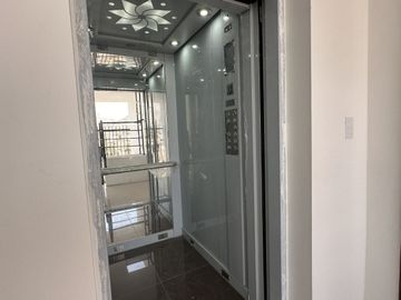 Venta Departamento ESTRENO en San Juan de Miraflores en 2do Piso de 3 Dormitorios con Ascensor y Cerca a Essalud